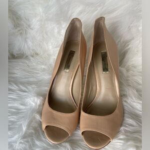 Beautiful I.N.C Peep Toe heels. Size 8 1/2, color Nude